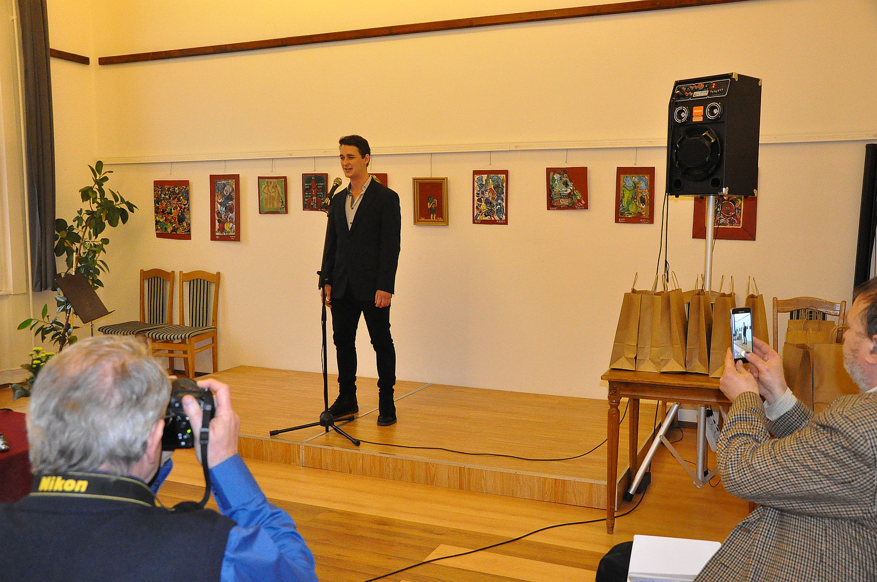 Váradi Imre és Jónás Olivér nyerték meg a Rekviem a Don hőseiért versmondó-versenyt